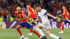 Kylian Mbappe dan Lamine Yamal. (Foto: FIFA.com)