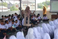 SMPN 2 Padang menggelar MPLS Tahun Ajaran 2026/2027 di lingkungan sekolah, Selasa (14/7/2026). (Foto: Pemko Padang)