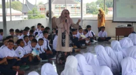 SMPN 2 Padang menggelar MPLS Tahun Ajaran 2026/2027 di lingkungan sekolah, Selasa (14/7/2026). (Foto: Pemko Padang)