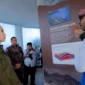 Menpar Widiyanti Putri Wardhana saat melakukan kunjungan ke Pusat Informasi Geologi Geopark Ijen, Banyuwangi, (24/7/2026). (Foto: Kemenpar)
