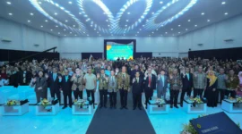 Menperin Agus Gumiwang Kartasasmita saat Pelepasan Lulusan SMK-SMAK dan SMK-SMTI serta Studium Generale Serentak Tahun 2026 di SMK-SMAK Bogor, Kamis (16/7). (Foto: Kemenperin)