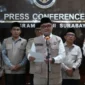 Menteri Haji dan Umrah, Moch. Irfan Yusuf memberikan keterangan pers di Surabaya. (Foto: Kemenhaj)