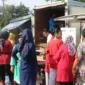 Sejumlah warga memadati Pasar Murah di Halaman Masjid Raya Ganting untuk berbelanja kebutuhan pokok, Rabu (22/7/2026). (Foto: Pemko Padang)