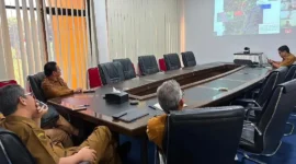 Pemkab Agam bersama PT Hutama Karya dan PPK Jalan Tol Kementerian PU mematangkan rencana pembangunan jalan tol. (Foto: Diskominfo Agam)