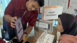 Kasi Kesos Kecamatan Koto Tangah, Wahyudi Edwar pada kegiatan pendaftaran Perlinsos di Kecamatan Koto Tangah, Kamis (30/7/2026). (Foto: Pemko Padang)