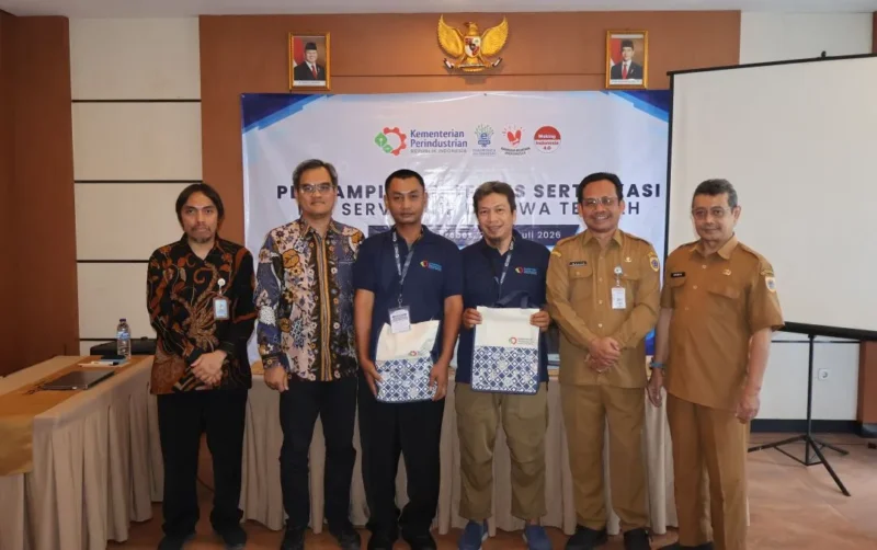 Kemenperin menggelar Pendampingan Teknis Sertifikasi IKM Service HP di Kabupaten Brebes, Jawa Tengah. (Foto: Kemenperin)