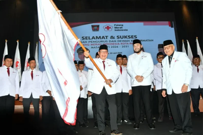 Wali Kota Padang, Fadly Amran, menghadiri pelantikan Pengurus dan Dewan Kehormatan PMI Padang masa bakti 2026-2031 di The Axana Hotel Padang, Rabu (22/7/2026). (Foto: Pemko Padang)