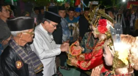 Wakil Wali Kota Padang Maigus Nasir meresmikan Sasaran Silek Ranah Nuansa Tampat Lua. (Foto: Pemko Padang)