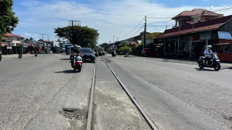 Kondisi perlintasan Lubuk Buaya, Kota Padang. (Foto: KAI Divre II Sumbar)