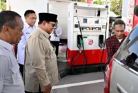 Presiden Prabowo Subianto resmi meluncurkan Program Mandatori Biodiesel B50 di Rest Area KM 57 Karawang, Jawa Barat, Kamis (9/7/2026). (Foto: BPMI Setpres)