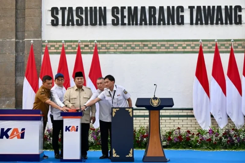Presiden Prabowo Subianto meresmikan revitalisasi Stasiun Semarang Tawang di Kota Semarang, Jawa Tengah, Kamis (30/7/2026). (Foto: BPMI Setpres)
