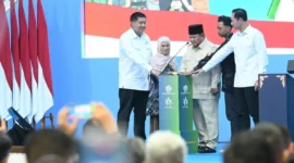 Presiden Prabowo Subianto meresmikan Akad Massal 62.000 Unit KPR Rumah Subsidi dan KUR Perumahan di kawasan Puri Delta City Side Batang, Kabupaten Batang, Jawa Tengah, Kamis (30/7/2026). (Foto: BPMI Setpres)