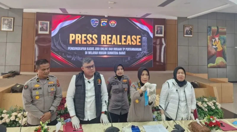 Press release pengungkapan kasus pertambangan tanpa izin di Mapolda Sumbar, Rabu (29/7/2026). (Foto: Polda Sumbar)