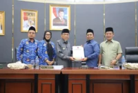 DPRD Padang resmi menyetujui Ranperda Perubahan P-APBD Padang Tahun Anggaran 2026.