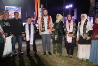 Wali Kota Padang Fadly Amran melepas delegasi DPD SatuPena Sumbar yang akan mengikuti Safari Puisi Empat Negara di Galeri Taman Budaya Sumbar, Selasa (28/7/2026). (Foto: Pemko Padang)