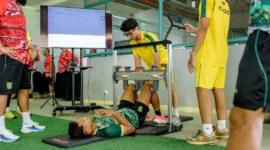 Persebaya memakai teknologi VALD Performance untuk memetakan kondisi fisik pemain jelang Liga 1 musim 2026/2027. (Foto: Persebaya)