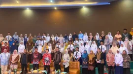 Sebanyak 32 peserta terbaik mengikuti seleksi tahap kedua Pemilihan Calon Wali Kota Cilik dan Duta Anak Kota Padang 2026 di Gedung Youth Center, Kamis (16/7/2026). (Foto: Pemko Padang)