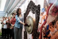 Wamenpar Ni Luh Puspa membuka Sosialisasi Transformasi KBLI Pariwisata 2025 di Hotel Sahid, Jakarta, Rabu (8/7/2026). (Foto: Kemenpar)
