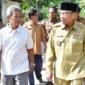 Wakil Wali Kota Padang, Maigus Nasir meninjau lokasi pembangunan ruas jalan lingkungan di Perumahan Cendana Lembah Karet, Batipung Panjang. (Foto: Pemko Padang)