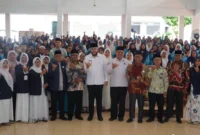 Wali Kota Padang Fadly Amran membuka Festival Tadabur Yasin dan Mars Tarbiyah se-Kota Padang di Palanta Rumah Dinas Wali Kota Padang, Rabu (22/7/2026). (Foto: Pemko Padang)