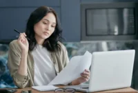 Ilustrasi seorang wanita sedang bekerja. (Foto: Pexels)