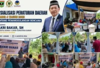 Anggota Komisi IV DPRD Sumbar, Bakri Bakar saat sosialisasi Perda Sumbar Nomor 4 Tahun 2023 tentang Penanggulangan Bencana di Kecamatan Lunang, Pesisir Selatan, Sabtu (8/8/2026). (Foto: Ist)