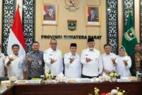 Wakil Wali Kota Padang Maigus Nasir mengikuti penilaian nominasi Anugerah Adinata Syariah 2026 di Ruang Rapat Istana Gubernur, Rabu (12/8/2026). (Foto: Pemko Padang)
