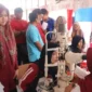 Bakti Kemerdekaan Angkatan 45 memberi pemeriksaan mata dan kacamata gratis bagi 150 warga Padang pada HUT RI ke-81. (Foto: Pemko Padang)