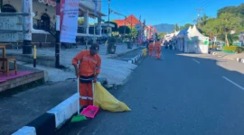 DLH Padang menyiagakan 438 personel untuk menjaga kebersihan selama HJK Padang ke-357. (Foto: Pemko Padang)