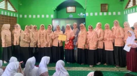 DWP Kota Padang melaksanakan program inovatif bertajuk “DWP Mengajar” di SD dan SMP, Rabu (12/8/2026). (Foto: Pemko Padang)