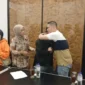 Perselisihan di Jalan Bandara Padang antara Teddy Fanani dan Bili berakhir damai setelah keduanya sepakat saling memaafkan. (Foto: Polda Sumbar)