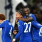 Danny Welbeck merayakan gol bersama rekannya saat Chelsea mengalahkan Luton Town 2-0 di Stamford Bridge, Kamis (27/8/2026). (Foto: chelseafc.com) 