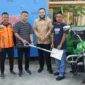 Wali Kota Padang Fadly Amran meluncurkan Program Padang Sibersih di Kecamatan Padang Barat. (Foto: Pemko Padang)
