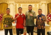 Wali Kota Padang Fadly Amran saat menerima kunjungan Gilang di Rumah Gadang Baiturrahmah, Rabu (26/8/2026). (Foto: Pemko Padang)