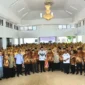 Wali Kota Padang Fadly Amran menghadiri puncak peringatan HUT ke-64 PWRI tingkat Kota Padang di Palanta Kediaman Resmi Wali Kota, Rabu (26/8/2026). (Foto: Pemko Padang)