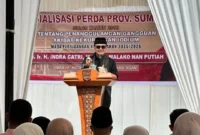 Anggota DPRD Sumbar, Indra Catri saat sosialisasi Perda Sumbar Nomor 19 Tahun 2018 tentang Penanggulangan GAKI. (Foto: Ist)