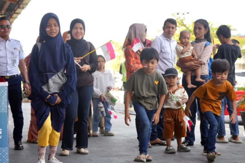 PT KAI Divre II Sumbar menghadirkan suasana berbeda saat peringatan HUT ke-81 Kemerdekaan RI, Senin (17/82026). (Foto: PT KAI Divre II Sumbar)