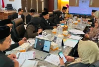 Kemenhaj memfasilitasi mediasi pengaduan penundaan keberangkatan dan pengembalian dana jemaah dengan PT Jgrup Amanah Wisata. (Foto: Kemenhaj)