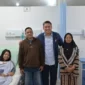 Kepala BGN Sudaryono mengunjungi korban dugaan keracunan MBG di Kota Semarang pada Sabtu (1/8). (Foto: Biro Hukum dan Humas BGN)