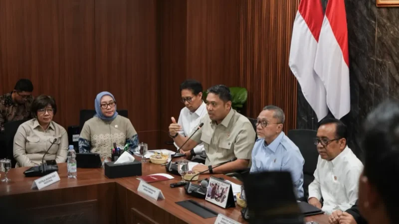Kepala Badan Gizi Nasional, Sudaryono mengikuti Rakortas di Kantor Kementerian Koordinator Bidang Pangan, Kamis (6/8). (Foto: Biro Hukum dan Humas BGN)