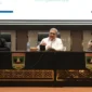 Ketua DPRD Sumbar Muhidi saat menjadi narasumber dalam Seminar Nasional dan JMSI Sumbar Award 2026 di Aula Kantor Gubernur Sumbar, Sabtu (29/8/2026). (Foto: Ist)