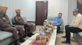 Ketua PD PPM Sumbar, Evi Yandri Rajo Budiman menjalin silaturahmi dan koordinasi dengan jajaran DPD LVRI Sumbar. (Foto: Ist)