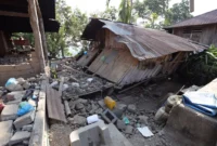 Kondisi kerusakan rumah yang terdampak gempa M 7,7 Flores di Desa Peoza Karamba, Kecamatan Ende, Kabupaten Ende, NTT, Kamis (21/8). (Foto: Bidang Komunikasi Kebencanaan/Danung Arifin)