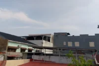 Kondisi langit Kota Padang tampak berkabut. (Foto: Javanusa.com)