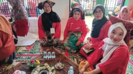 BKMT Kelurahan Gunung Pangilun menggelar Lomba Malamang Basamo pada Sabtu (22/8/2026). (Foto: Pemko Padang)