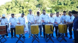 Pembukaan Lomba Selaju Sampan dalam rangka HJK Padang ke-357 di Batang Palinggan, Jumat (7/8/2026). (Foto: Pemko Padang)