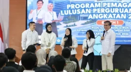 Kemnaker resmi memulai Program MagangHub Lulusan Perguruan Tinggi Angkatan II Batch 1 Tahun 2026. (Foto: Biro Humas Kemnaker)