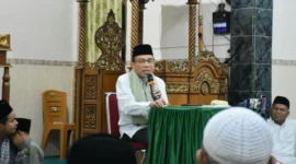 Wakil Wali Kota Padang Maigus menghadiri Peringatan Maulid Nabi Muhammad SAW 1448 Hijriah di Masjid Baiturrahim, Komplek Villaku Indah IV, Kelurahan Kurao Pagang, Kecamatan Nanggalo, Sabtu (29/8/2026). (Foto: Pemko Padang)