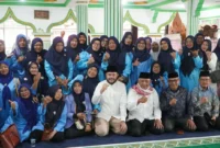 Wali Kota Padang Fadly Amran saat menghadiri peringatan Maulid Nabi Muhammad SAW yang digelar PAC Perti Padang Selatan di Masjid Raya Teluk Bayur, Selasa (25/8/2026). (Foto: Pemko Padang)