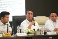 Menteri Pertanian Andi Amran Sulaiman dalam Rapat Koordinasi Perunggasan di Surabaya, Jawa Timur, Selasa (11/8/2026). (Foto: Ditjen PKH Kementan)